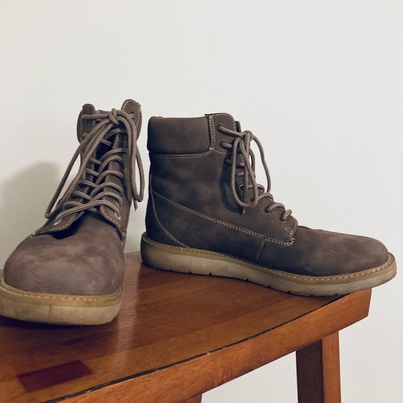 Cliffs White Mountain Ankle Booties for sale! Lightly worn but cute! SIZE: 8M - Picture 4 of 6